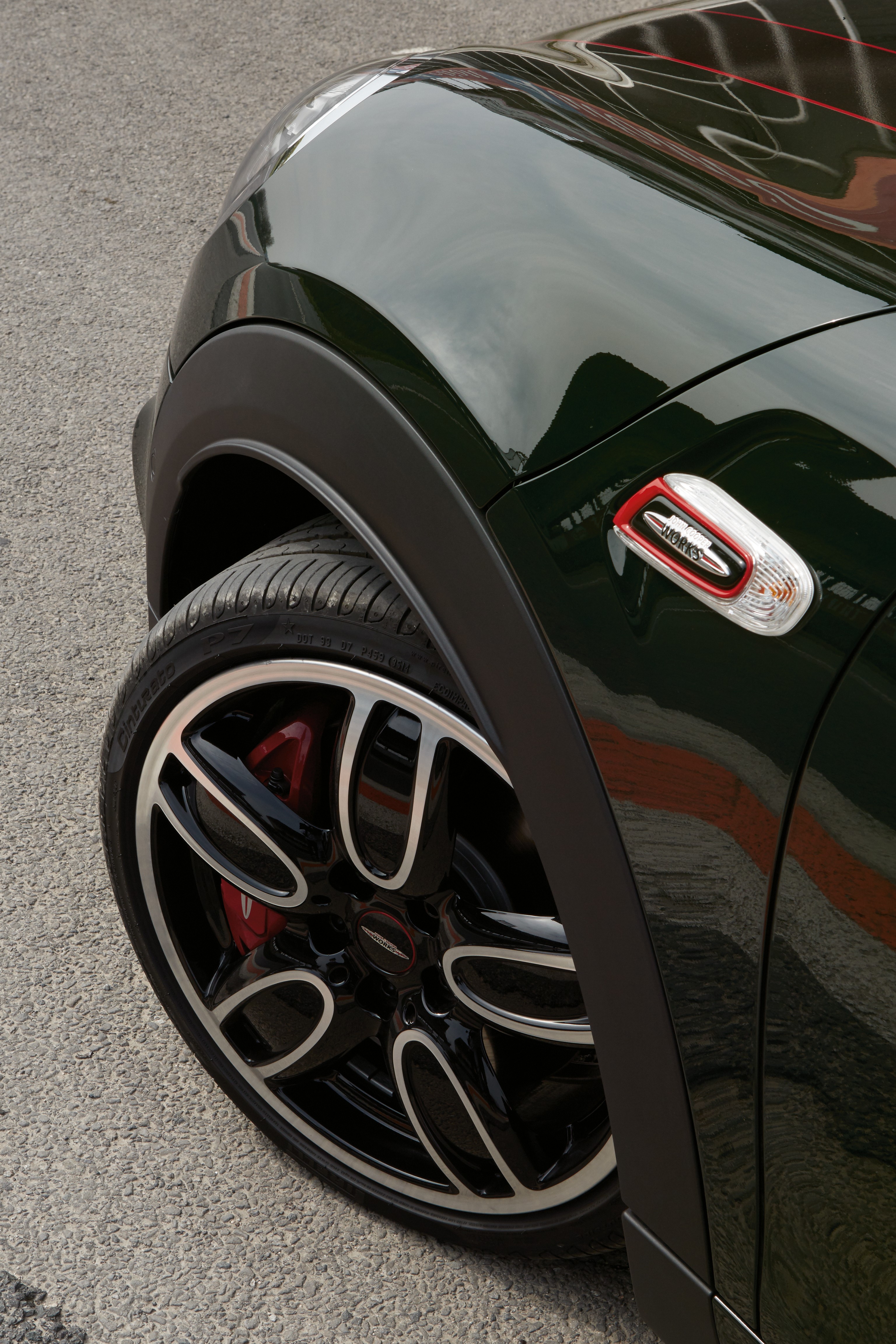 JOHN COOPER WORKS – WHEEL CLOSE-UP